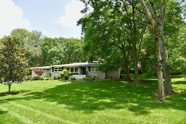 1314 Burton Valley Rd, Nashville, TN 37215 - single story home featuring a front lawn