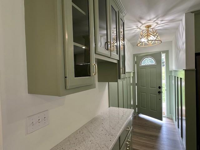 807 Poplar Dr, Centerville, TN 37033 - entrance foyer featuring dark wood-type flooring