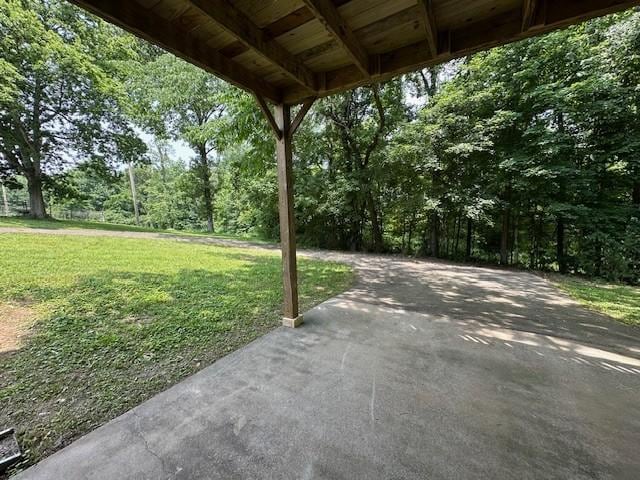 807 Poplar Dr, Centerville, TN 37033 - view of patio