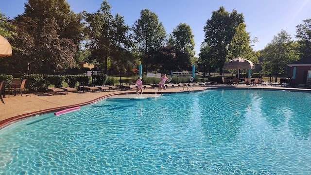 1110 Colonel Reuben Searcy Ct, Murfreesboro, TN 37129 - community pool featuring a patio area