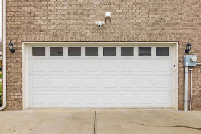 1110 Colonel Reuben Searcy Ct, Murfreesboro, TN 37129 - garage with concrete driveway
