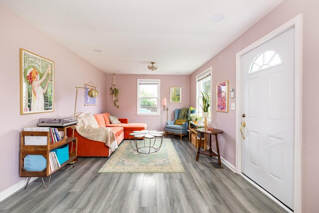 102 Lyle Ln, Nashville, TN 37210 - living room featuring wood finished floors and baseboards