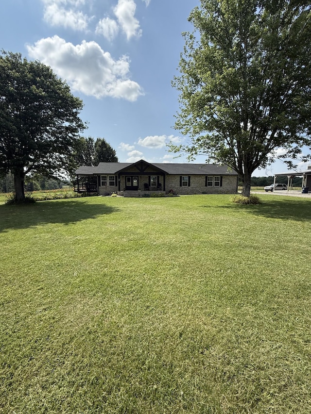 285 Shrum Ln, Lafayette, TN 37083 - view of grassy yard