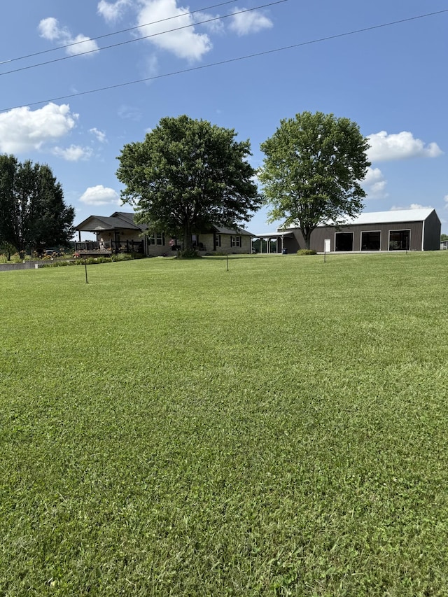 285 Shrum Ln, Lafayette, TN 37083 - view of grassy yard