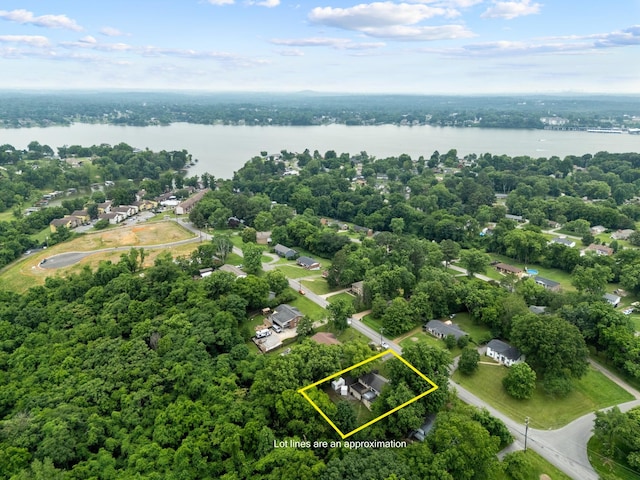 109 Hazelwood Dr, Hendersonville, TN 37075 - aerial view of property and surrounding area featuring property boundaries highlighted and a large body of water