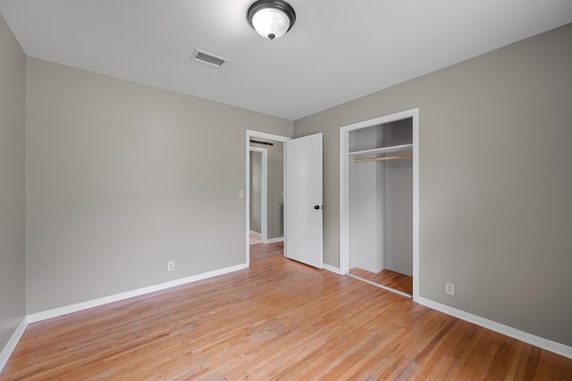 109 Hazelwood Dr, Hendersonville, TN 37075 - unfurnished bedroom with a closet, light wood-style flooring, and baseboards