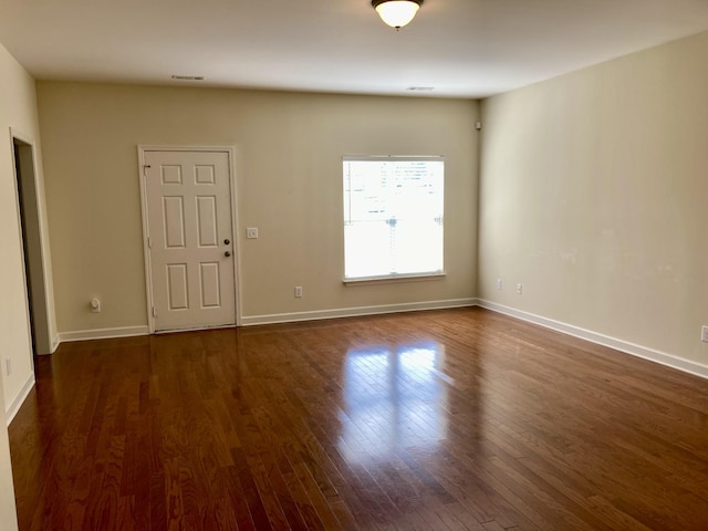 507 Whirlaway Ct, Burns, TN 37029 - unfurnished room featuring dark wood-style floors and baseboards