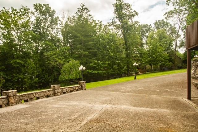 692 Tanglewood Dr, Woodbury, TN 37190 - photo 23