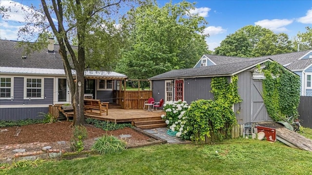 256 Tanksley Ave, Nashville, TN 37211 - view of grassy yard featuring a wooden deck