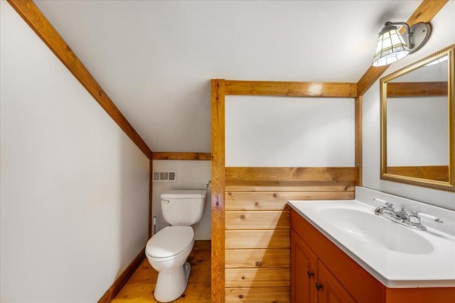 256 Tanksley Ave, Nashville, TN 37211 - bathroom with toilet and vanity