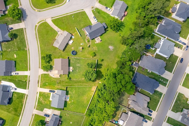 1033 Waterford Cir, Clarksville, TN 37040 - photo 32