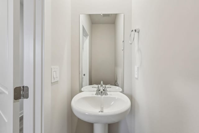 4232 Skyridge Dr, Nashville, TN 37207 - bathroom with a sink