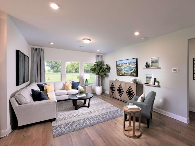 1343 Beasley Blvd, Mount Juliet, TN 37122 - living room with baseboards, wood finished floors, and recessed lighting