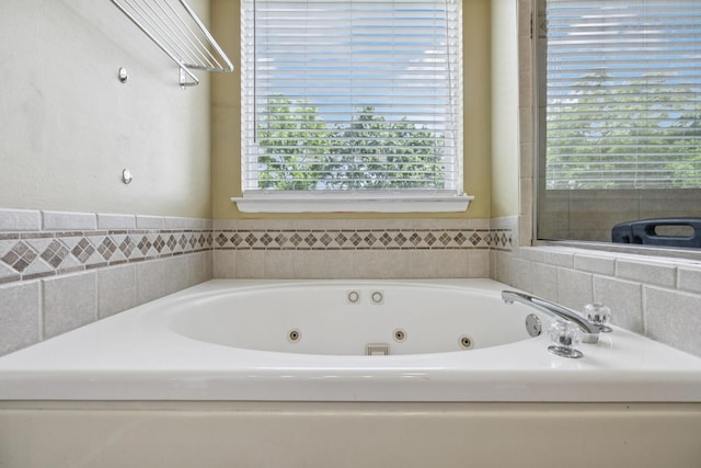 205 Caneel Cv, Hermitage, TN 37076 - full bathroom featuring a whirlpool tub