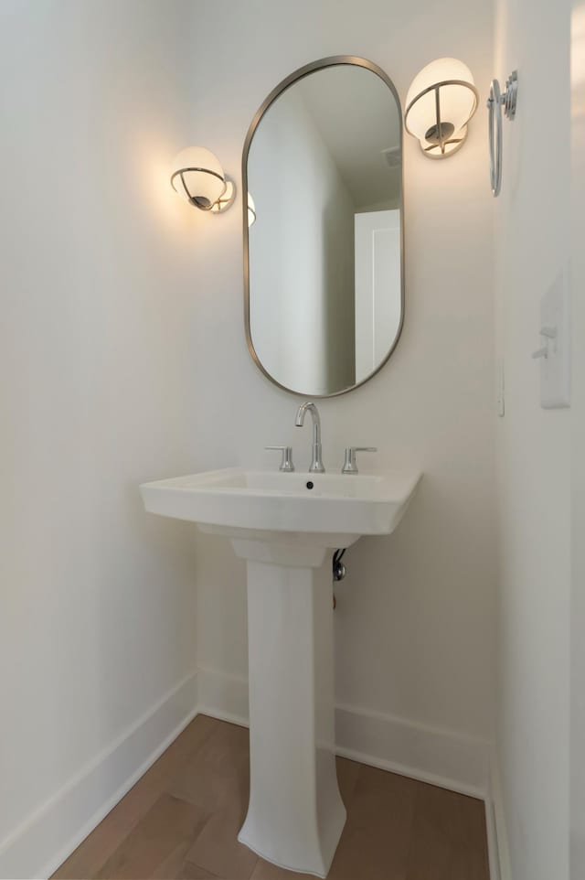 621 Live Life Ln, Nashville, TN 37207 - bathroom featuring baseboards, a sink, and tile patterned floors