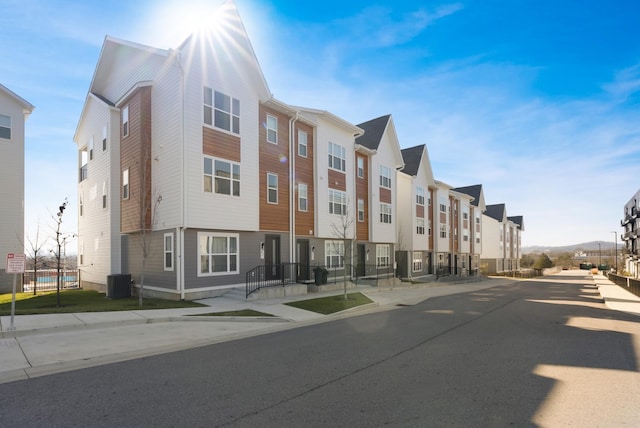 621 Live Life Ln, Nashville, TN 37207 - view of property featuring a residential view and central AC