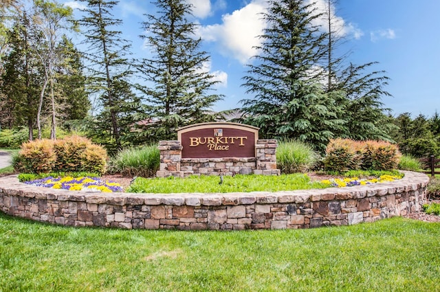 8825 Caswick Ct, Nolensville, TN 37135 - community sign featuring a lawn