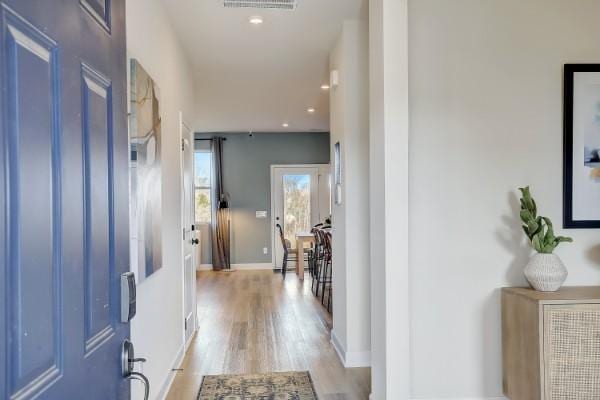 280 Subban Ct, Lebanon, TN 37087 - foyer entrance featuring light wood-style floors, baseboards, and recessed lighting