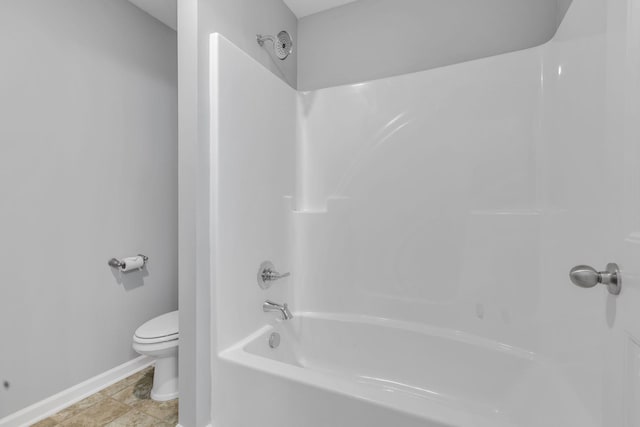 4015 Brazelton Way, Fairview, TN 37062 - bathroom featuring toilet, baseboards, and shower / bath combination