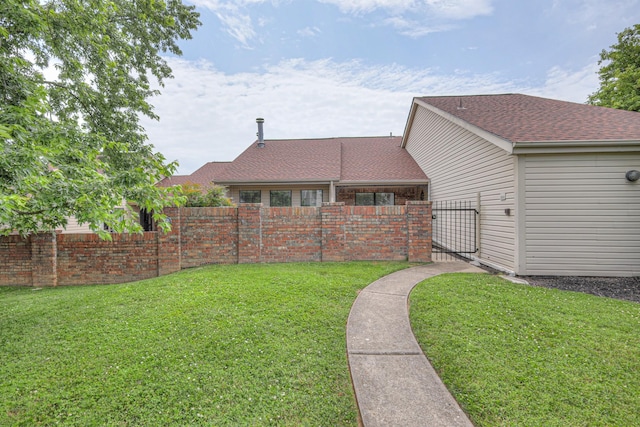 302 Laurel Hill Dr, Old Hickory, TN 37138 - view of yard with a gate