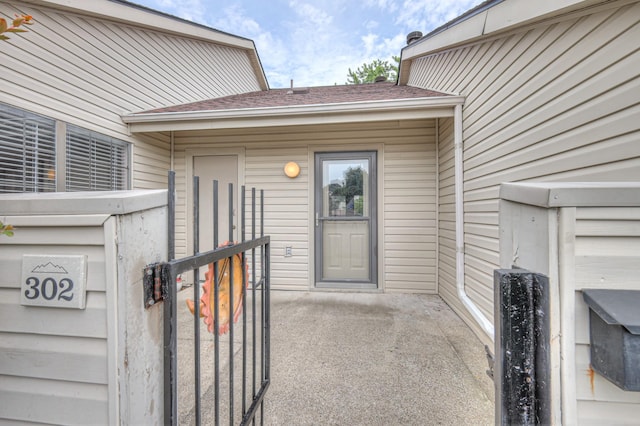 302 Laurel Hill Dr, Old Hickory, TN 37138 - view of exterior entry with roof with shingles