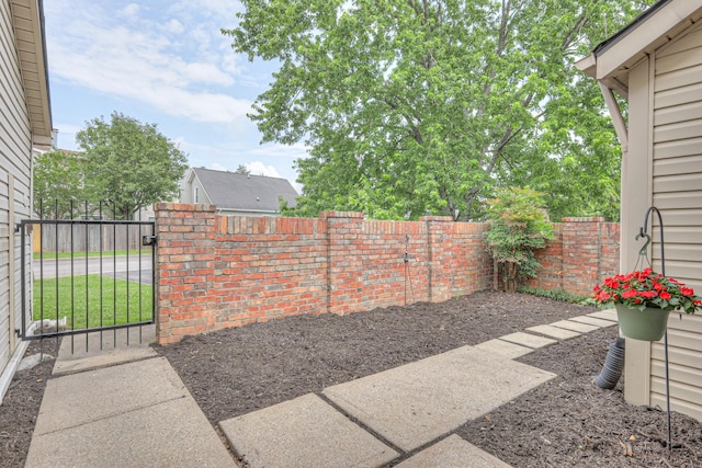 302 Laurel Hill Dr, Old Hickory, TN 37138 - view of fenced backyard