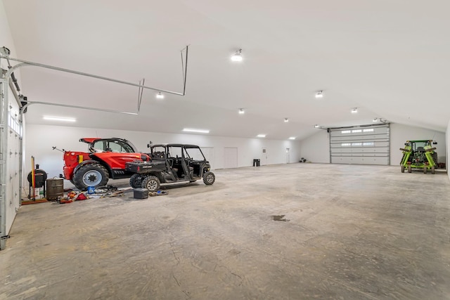 2825 Oregon Rd, Milton, TN 37118 - view of garage