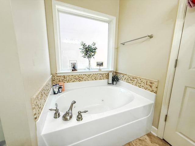 2138 Cason Ln, Murfreesboro, TN 37128 - full bathroom featuring a whirlpool tub
