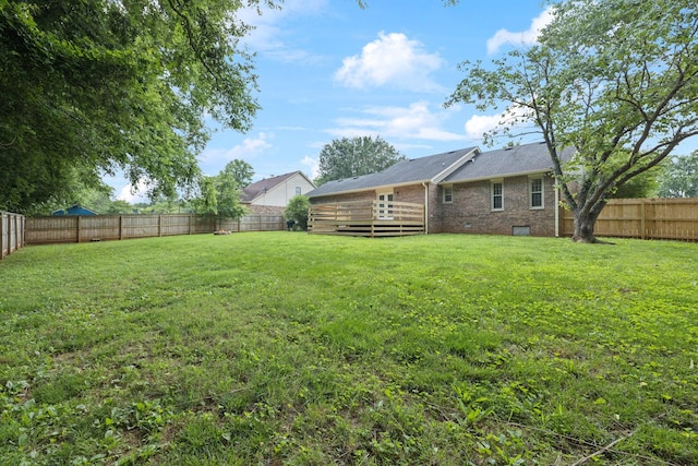 2118 Winthorne Ln, Murfreesboro, TN 37129 - view of yard featuring a wooden deck