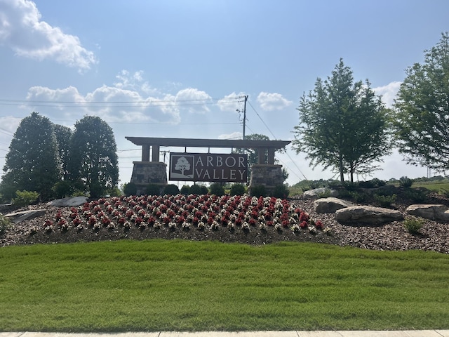 1073 Wrights Mill Rd Unit H-7, Spring Hill, TN 37174 - community sign featuring a lawn