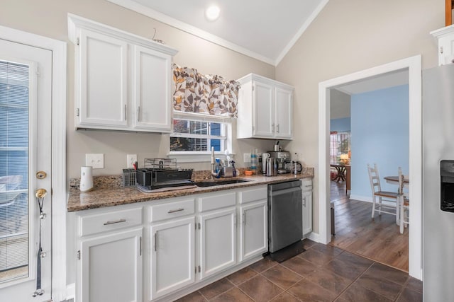 306 S Cameron Ct, Hermitage, TN 37076 - kitchen with appliances with stainless steel finishes, crown molding, a sink, white cabinetry, and vaulted ceiling