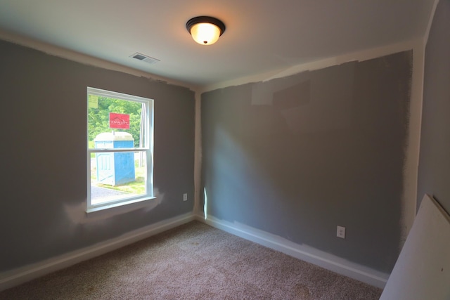 174 Dale St, Red Boiling Springs, TN 37150 - unfurnished room featuring light carpet and baseboards