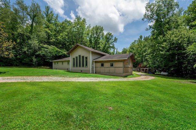 1791 Deer Creek Rd, Linden, TN 37096 - back of house featuring crawl space and a lawn