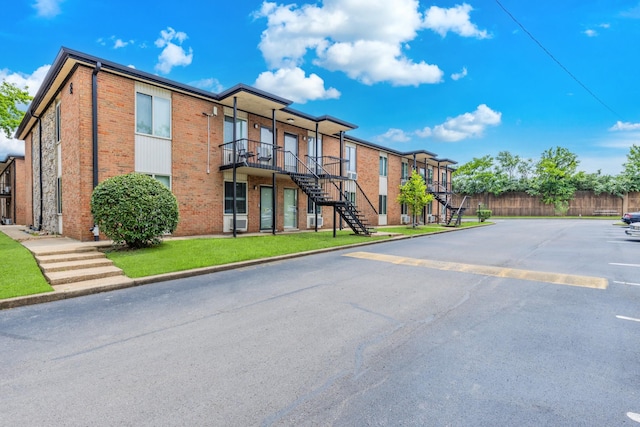 2601 Hillsboro Pike Unit E6, Nashville, TN 37212 - view of property with stairway