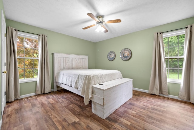332 Meadowbrook Dr, Cadiz, KY 42211 - bedroom featuring wood finished floors, baseboards, and ceiling fan