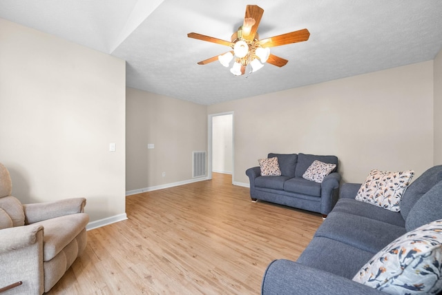 332 Meadowbrook Dr, Cadiz, KY 42211 - living area featuring light wood finished floors, baseboards, and a ceiling fan
