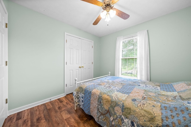 332 Meadowbrook Dr, Cadiz, KY 42211 - bedroom with wood finished floors, baseboards, a closet, and a ceiling fan