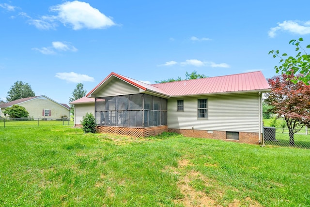 332 Meadowbrook Dr, Cadiz, KY 42211 - back of property featuring metal roof and a sunroom