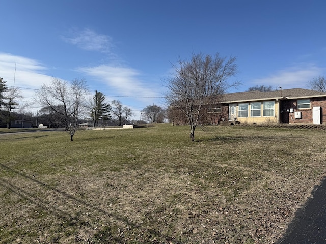 1312 Bellshire Dr, Nashville, TN 37207 - view of green lawn