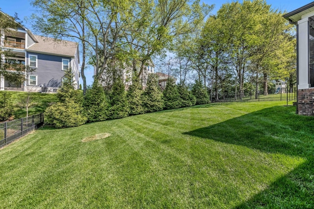 807 Caledonian Ct, Franklin, TN 37064 - view of yard