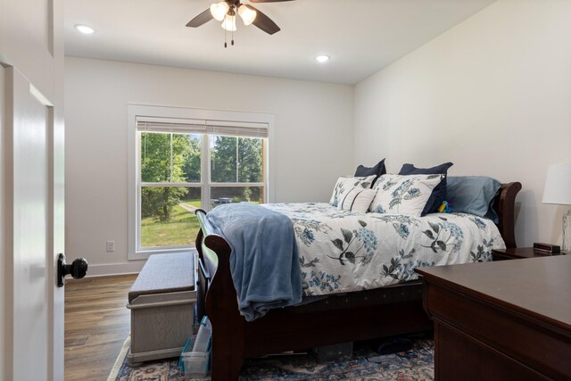 5660 Bold Springs Rd, Mc Ewen, TN 37101 - bedroom with wood finished floors, ceiling fan, recessed lighting, and baseboards
