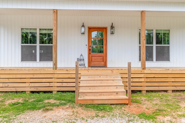 5660 Bold Springs Rd, Mc Ewen, TN 37101 - view of exterior entry with covered porch