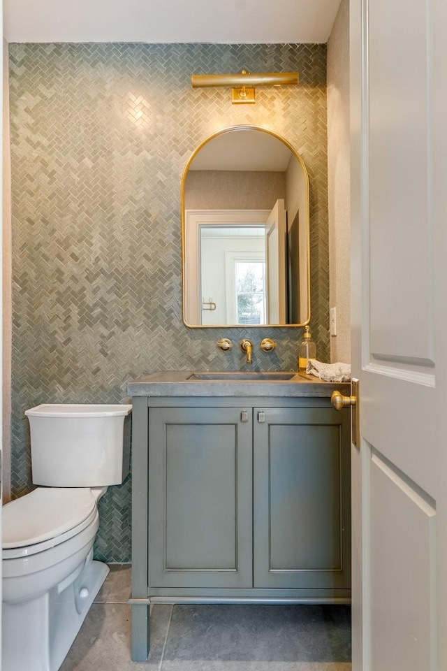 6115 Hillsboro Pike, Nashville, TN 37215 - half bathroom with vanity and toilet