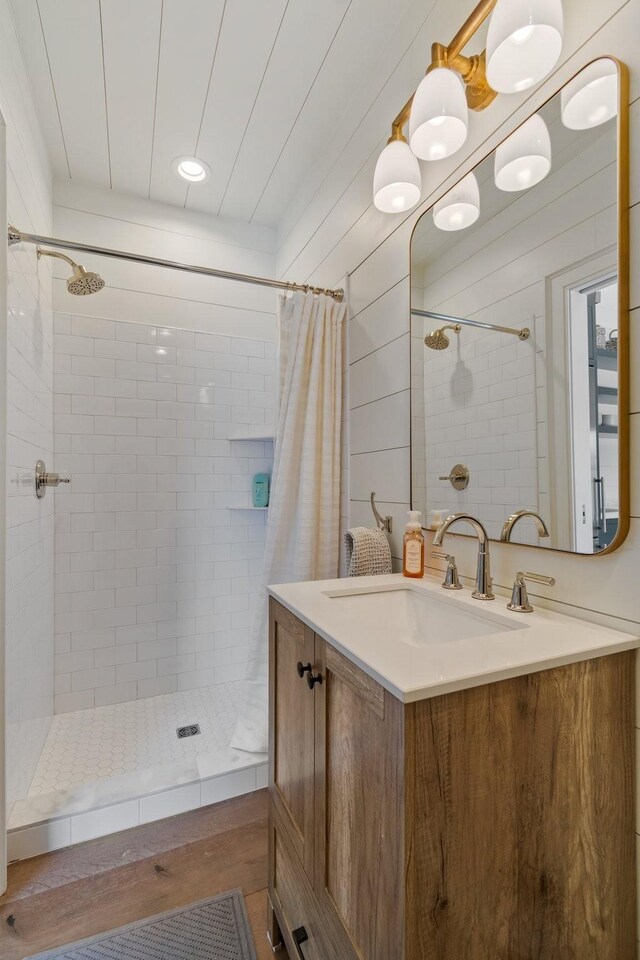 6115 Hillsboro Pike, Nashville, TN 37215 - full bath featuring a tile shower, vanity, and recessed lighting