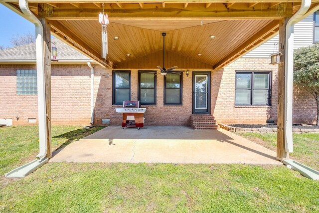 1410 Wall St, Murfreesboro, TN 37130 - view of patio / terrace featuring a ceiling fan and entry steps