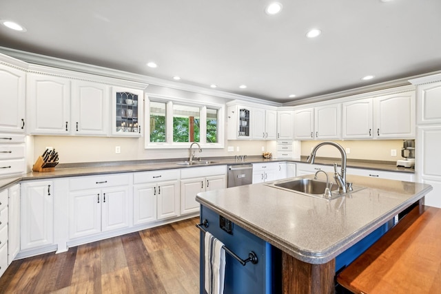 2797 Lewis Rd, Santa Fe, TN 38482 - kitchen featuring stainless steel dishwasher, a sink, glass insert cabinets, a kitchen bar, and recessed lighting