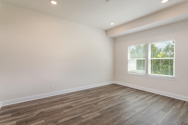 36 Audubon Ln, Murfreesboro, TN 37128 - spare room featuring baseboards, dark wood-type flooring, and recessed lighting