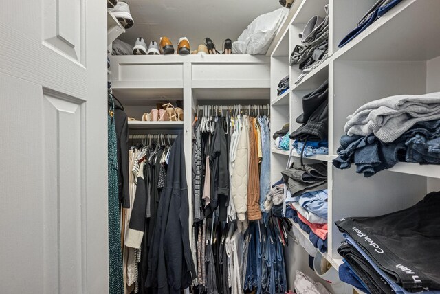 5025 Hillsboro Pike Unit 1A, Nashville, TN 37215 - view of walk in closet