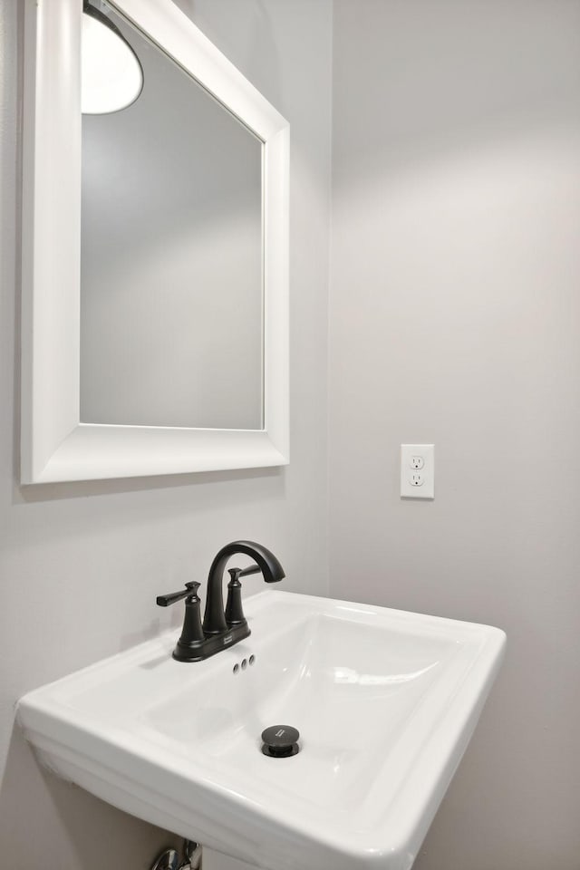 7433 Magnolia Valley Dr, Eagleville, TN 37060 - bathroom with a sink