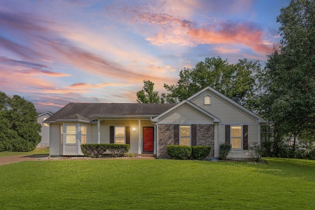 3540 Lake Towne Dr, Antioch, TN 37013 - ranch-style home with a front lawn